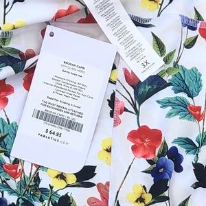 White multi color floral print leggings.